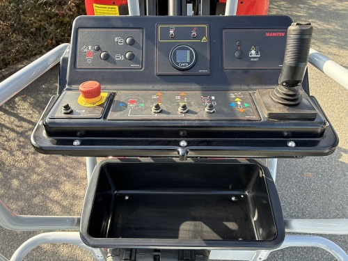 Vysokozdvižná pracovní plošina Manitou 100 VJR