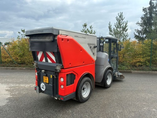 Víceúčelový komunální stroj HAKO Citymaster 1650