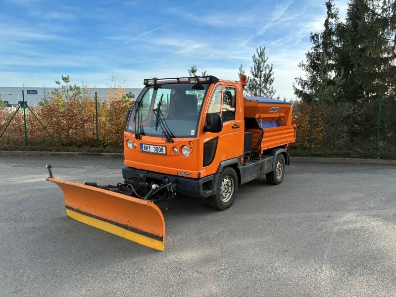 Komunální vozidlo MULTICAR M30