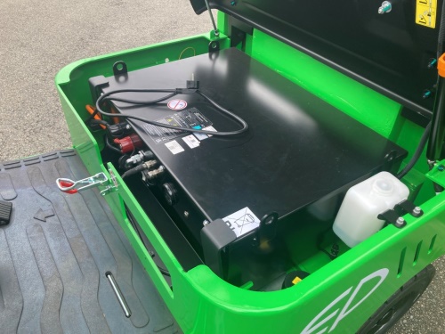 Čelní vysokozdvižný vozík EP EFL181; 48V/150Ah