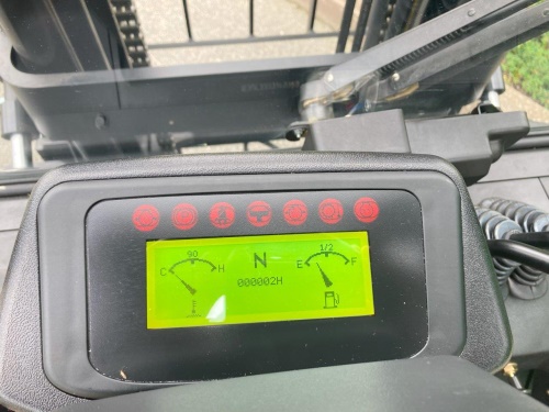 Čelní vysokozdvižný vozík EP CPCD35T8