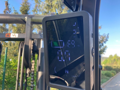EP EFL253 P 80V/280Ah; 150A externí nabíječ