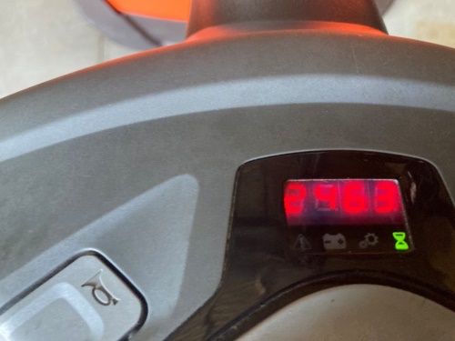 Elektrický nízkozdvižný vozík BT HWE140