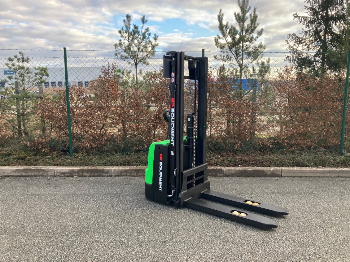 Elektrický vysokozdvižný vozík EP WSA121 24V/100Ah (Li)