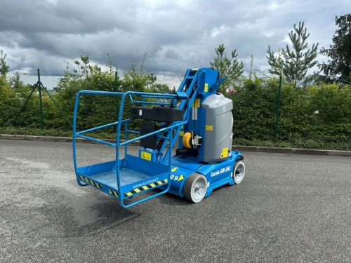 Vysokozdvižná pracovní plošina Genie GR 26 J