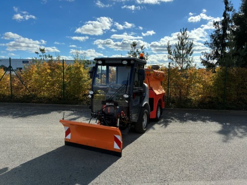 Víceúčelový komunální stroj HAKO 1600 Citymaster