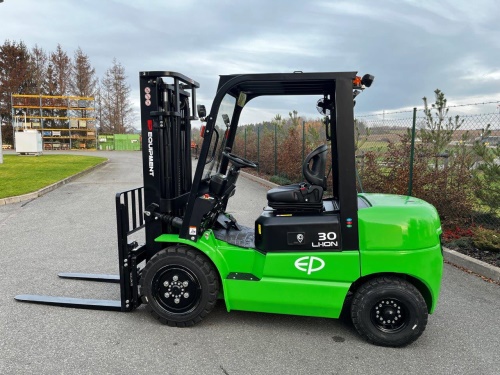 Čelní vysokozdvižný vozík EP EFL 302; 80V/410Ah