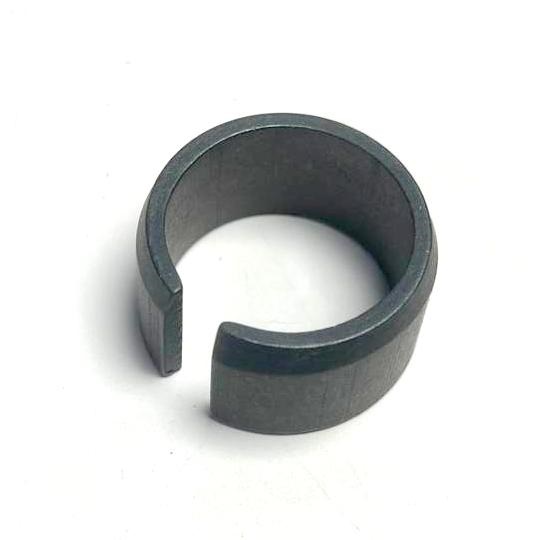 pouzdro šroubu rámu FUMO , M27 , M31 - 18x10 mm