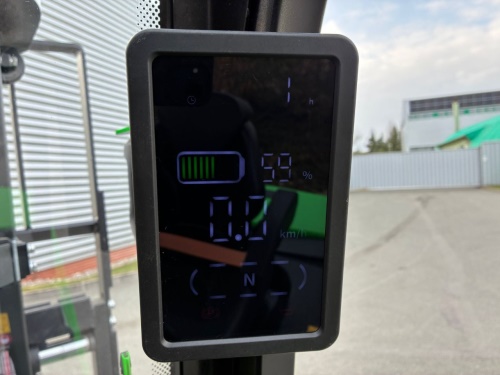 Čelní vysokozdvižný vozík EP EFL252X5; 80V/280Ah (560Ah)