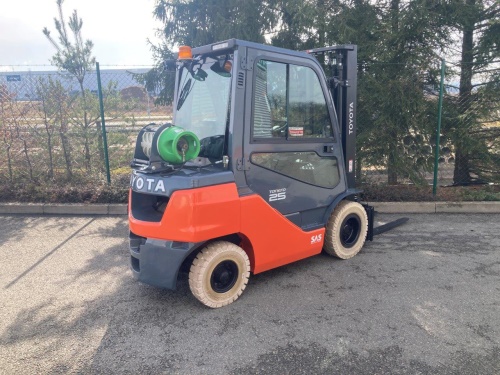 Toyota 02-8FGF25