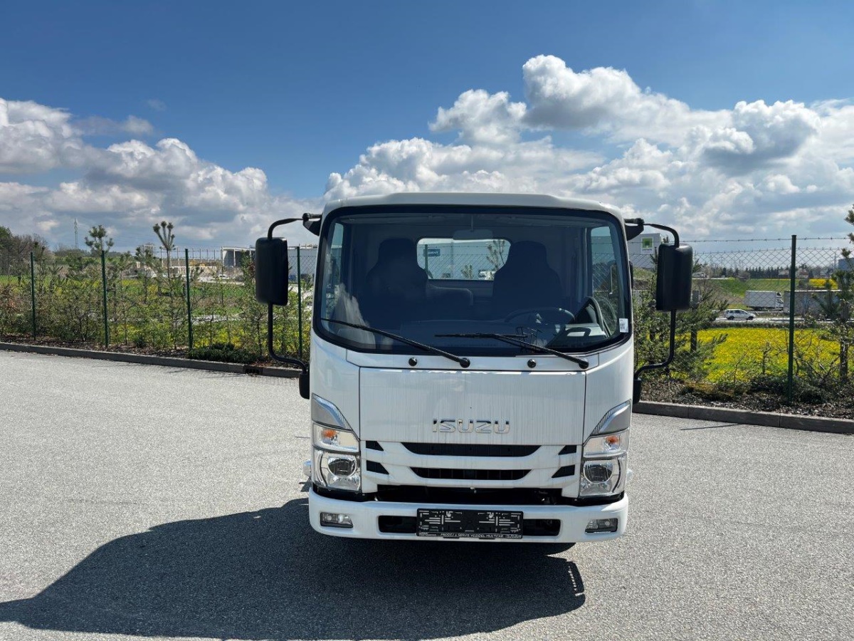 Komunální vozidlo ISUZU M21 TT