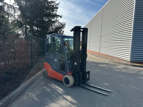 Čelní vysokozdvižný vozík TOYOTA 8FBMT18