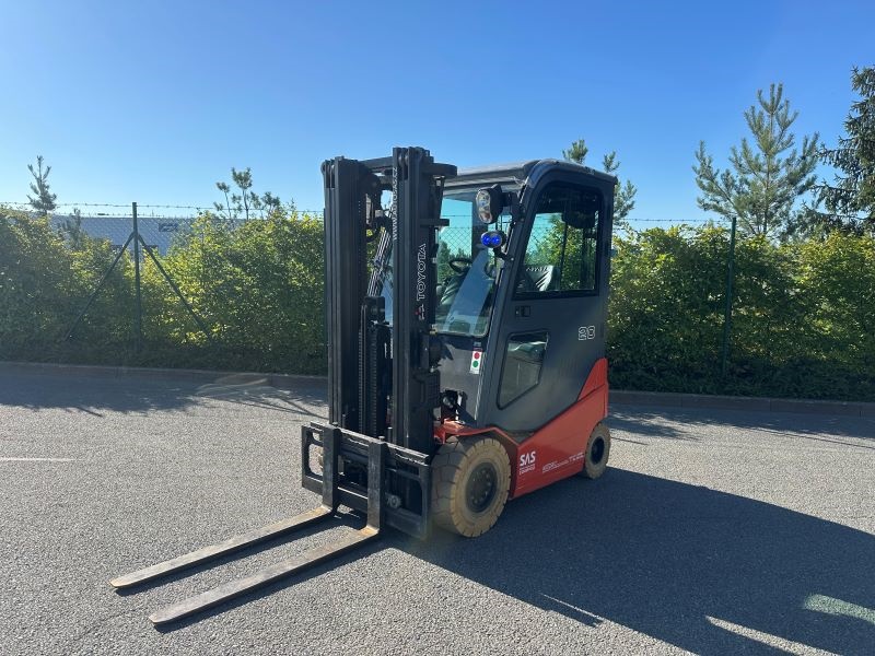 Čelní vysokozdvižný vozík TOYOTA 8FBMKT20