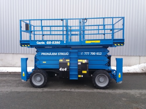 Vysokozdvižná pracovní plošina GENIE GS5390RT