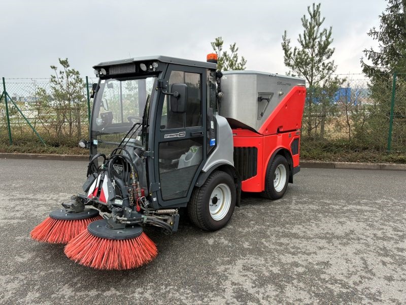 Víceúčelový komunální stroj HAKO Citymaster 1650