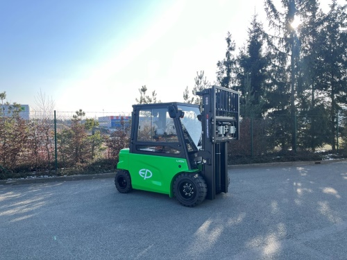 Čelní vysokozdvižný vozík EP CPD50L1; 80V/560Ah