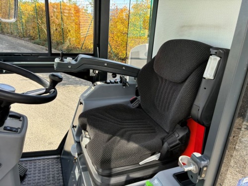 Víceúčelový komunální stroj HAKO 1600 Citymaster