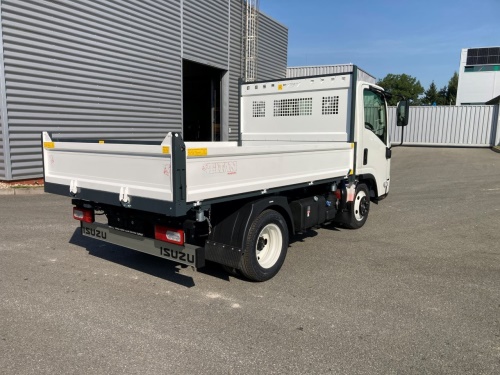 Komunální vozidlo ISUZU M21 TT 2.G