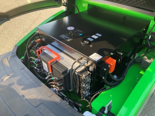 EP EFL253 P 80V/280Ah; 150A externí nabíječ