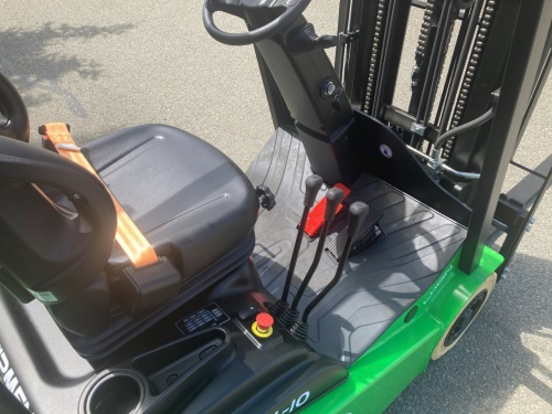 Čelní vysokozdvižný vozík EP TCL 101 80V/100Ah