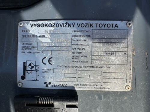 Čelní vysokozdvižný vozík TOYOTA 02-8FBET15