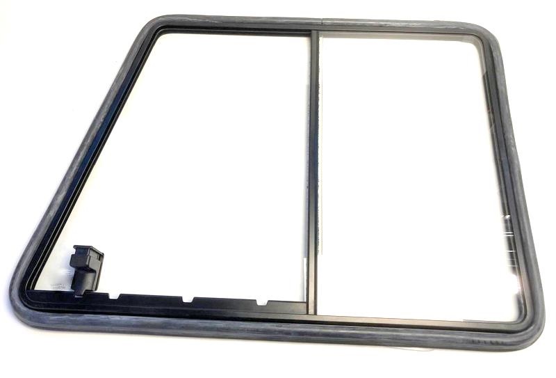 sklo dveří pravé M26