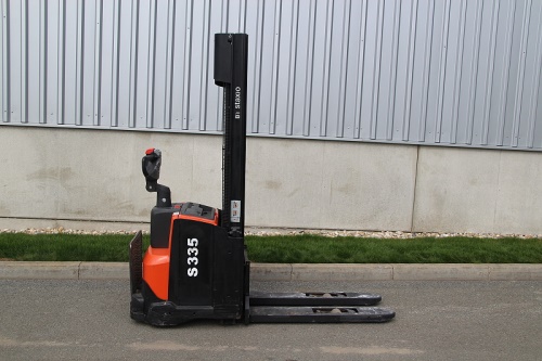 Elektrický nízkozdvižný vozík BT SWE 120 L