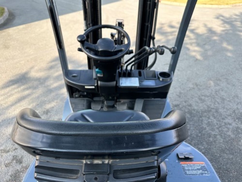 Čelní vysokozdvižný vozík TOYOTA 02-8FGF18