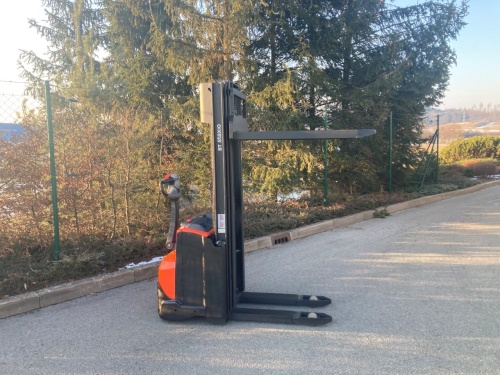 Elektrický nízkozdvižný vozík BT SWE 140