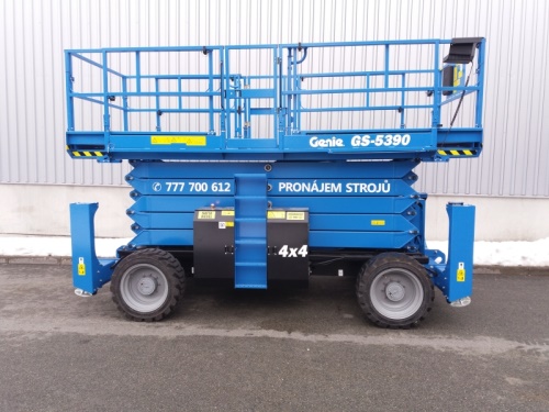Vysokozdvižná pracovní plošina GENIE GS5390RT