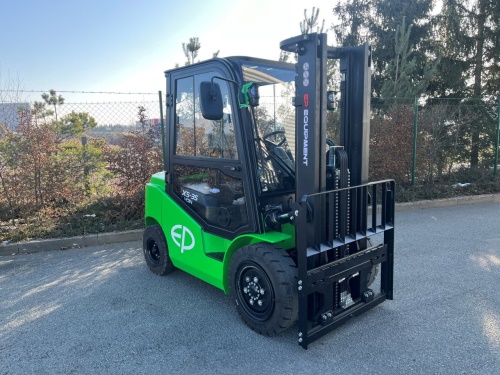 Čelní vysokozdvižný vozík EP EFL352X5; 80V/280Ah (560Ah)