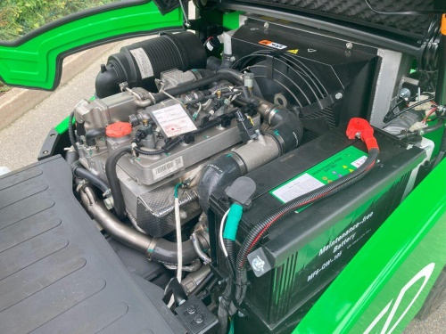 Čelní vysokozdvižný vozík EP CPCD35T8