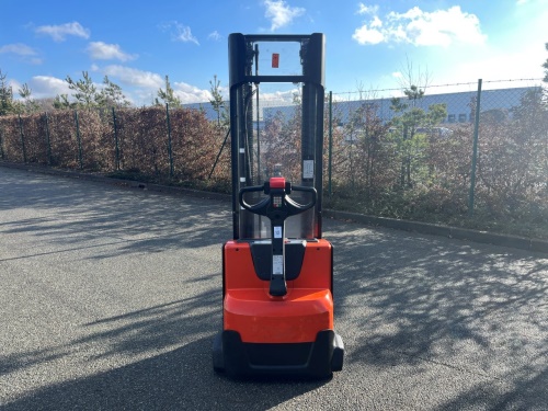 Elektrický nízkozdvižný vozík BT SWE 140