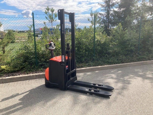 Elektrický vysokozdvižný vozík BT SWE 120