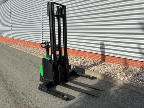 Elektrický vysokozdvižný vozík CESAB S212S