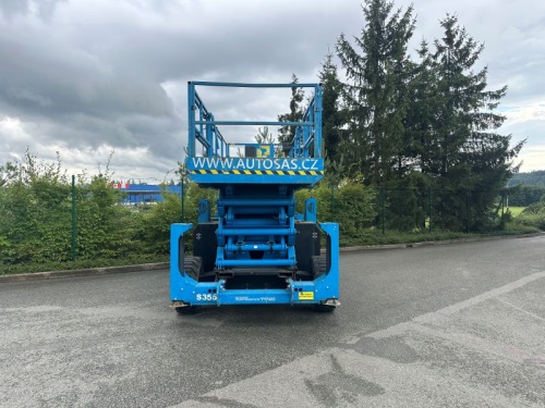 Vysokozdvižná pracovní plošina GENIE GS5390RT