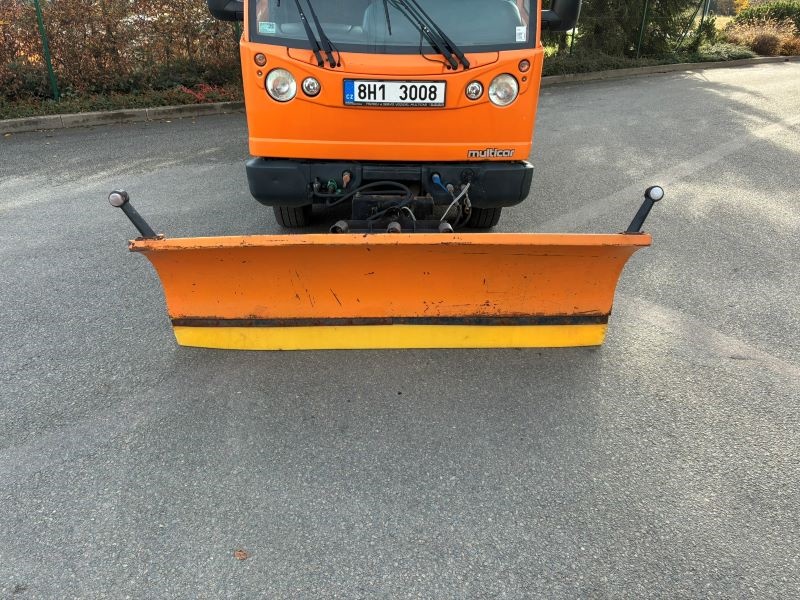 Komunální vozidlo MULTICAR M30