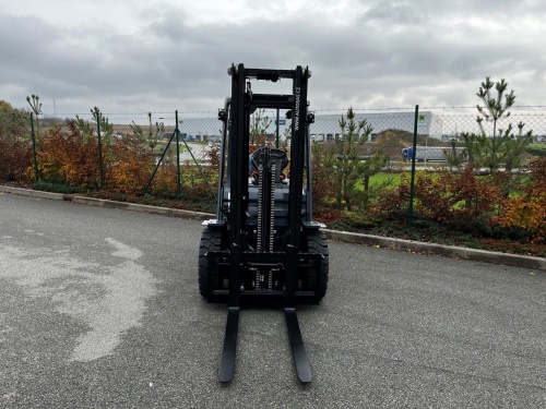 Čelní vysokozdvižný vozík TOYOTA 02-8FGJF35