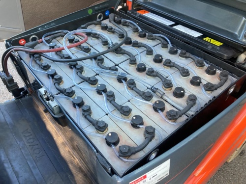 Čelní vysokozdvižný vozík Toyota 8FBMK20T