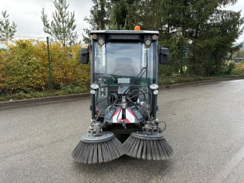 Víceúčelový komunální stroj HAKO 1600 Citymaster