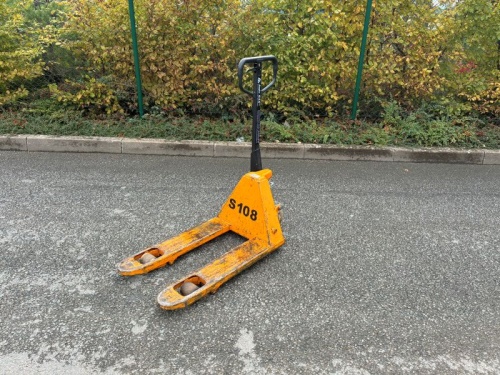 Paletový vozík 800