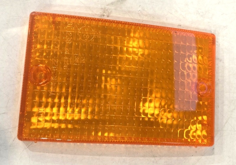 kryt blinkru světla zadního levý  ISUZU