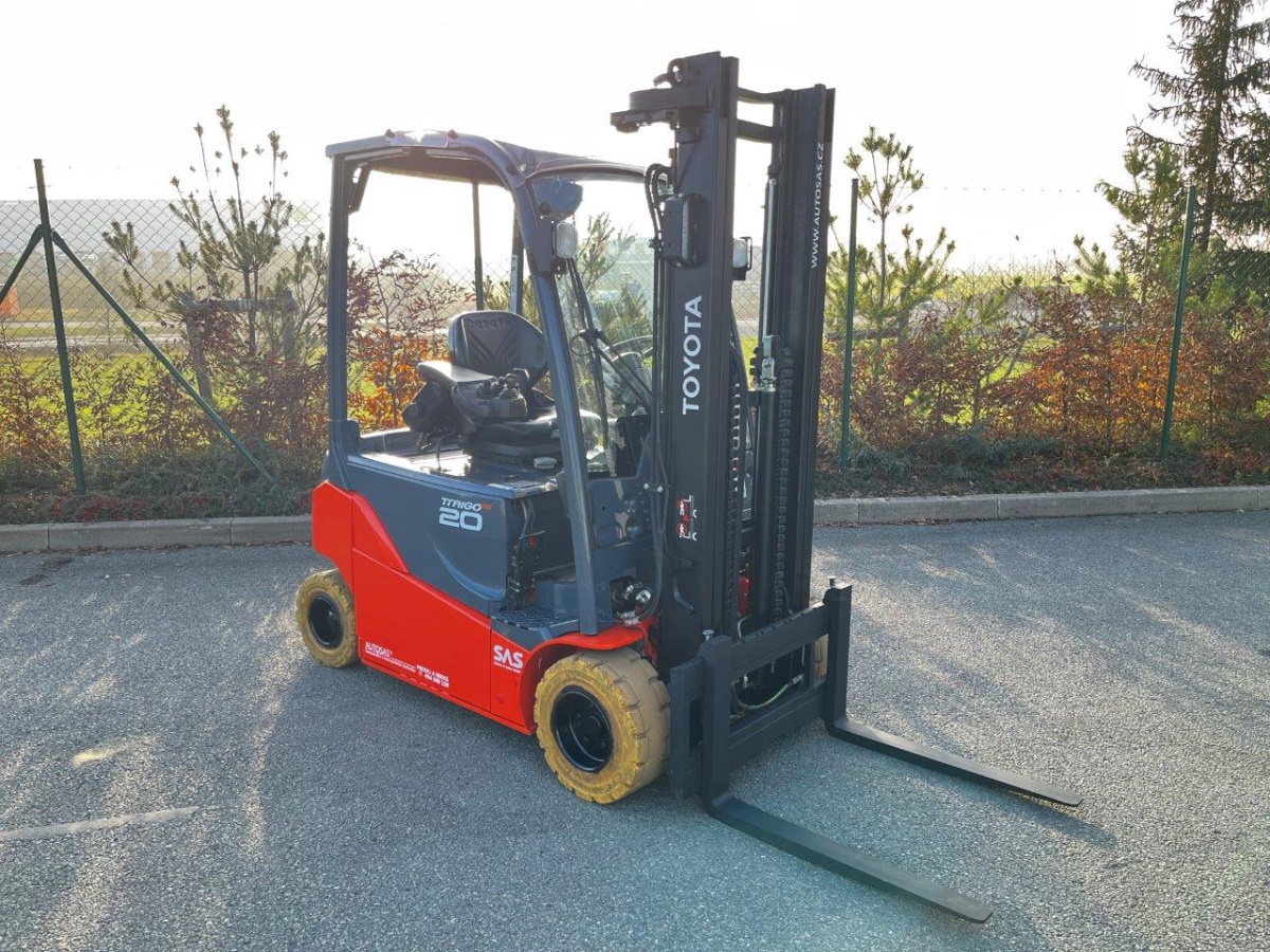 Čelní vysokozdvižný vozík TOYOTA 8FBM20T