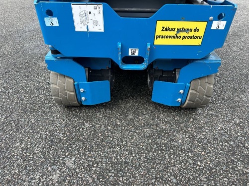 Vysokozdvižná pracovní plošina GENIE GS 1532