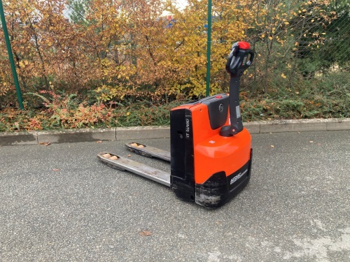 Elektrický nízkozdvižný vozík BT LWE 140