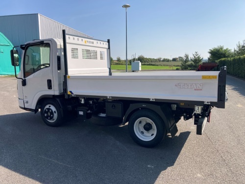 Komunální vozidlo ISUZU M21 TT 2.G