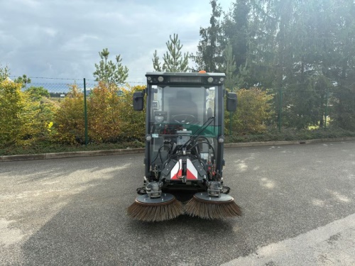 Víceúčelový komunální stroj HAKO Citymaster 1650