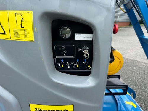 Vysokozdvižná pracovní plošina Genie GR 26 J