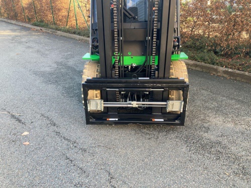 Čelní vysokozdvižný vozík EP EFL353 P 80V/460Ah; 200A externí nabíječ