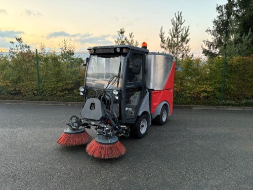 Víceúčelový komunální stroj HAKO 600 Citymaster  